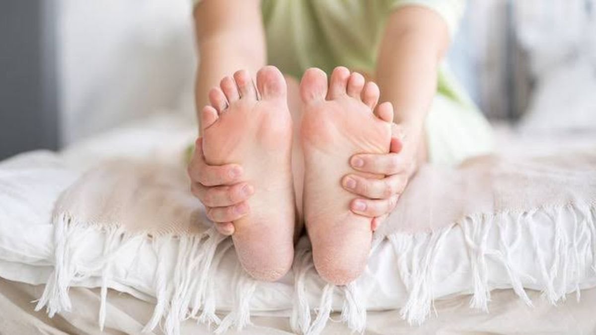 How To Heal Cracked Heels? - PNN Digital